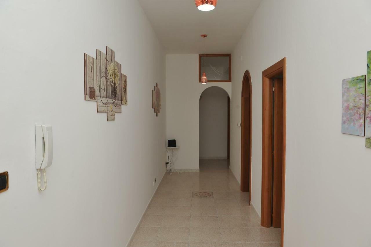 Casa Sarahouse Taranto Exterior foto